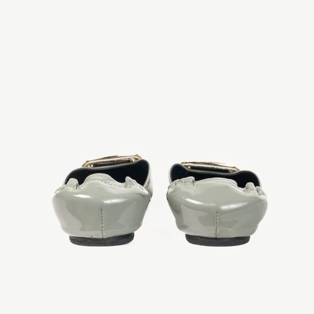 Roger Vivier Chips Grey Patent Leather Buckle Scrunch Flats - Picture 4 of 10